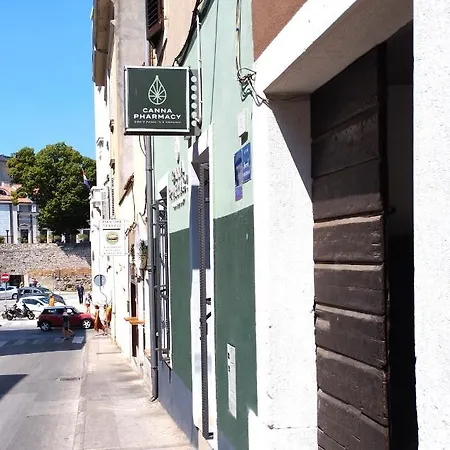 Gæstehus Omera Pula